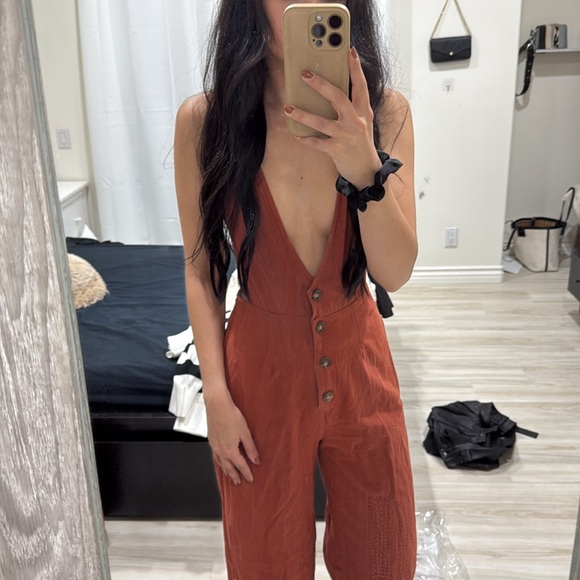 Jumpsuit - Picture 3 of 4